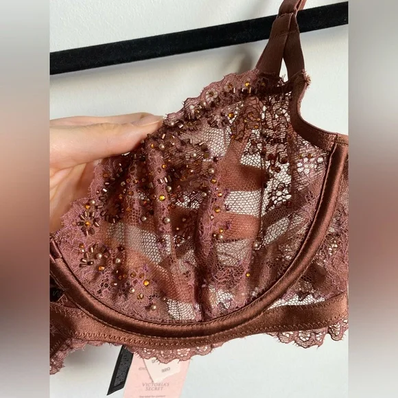 BNWT Designer Collection Victoria’s Secret Lace and Beaded Unlined Bra - Picture 3 of 6